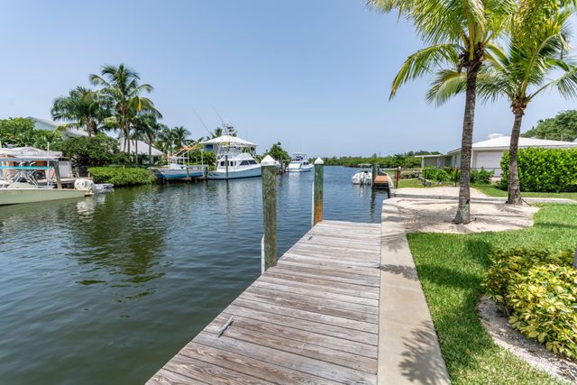 205 Body Court, Jupiter, FL 33477