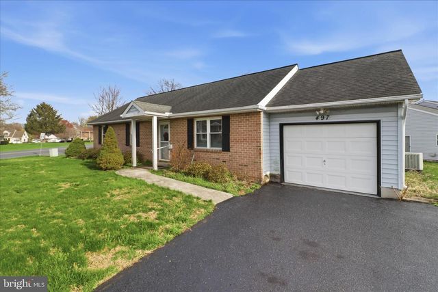 497 CROSSWINDS DR, Lititz, PA 17543