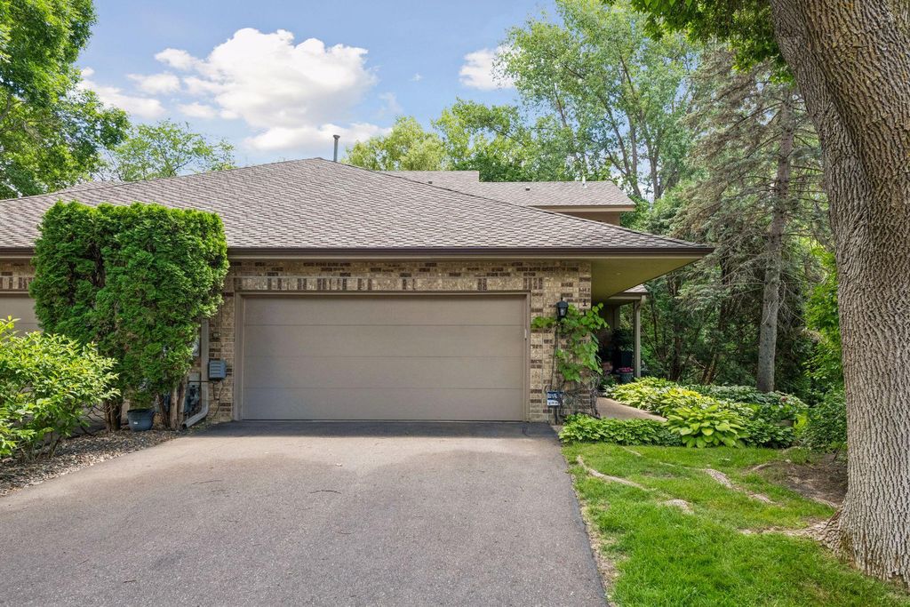1140 Hollybrook Drive, Wayzata, MN 55391 — photo 4