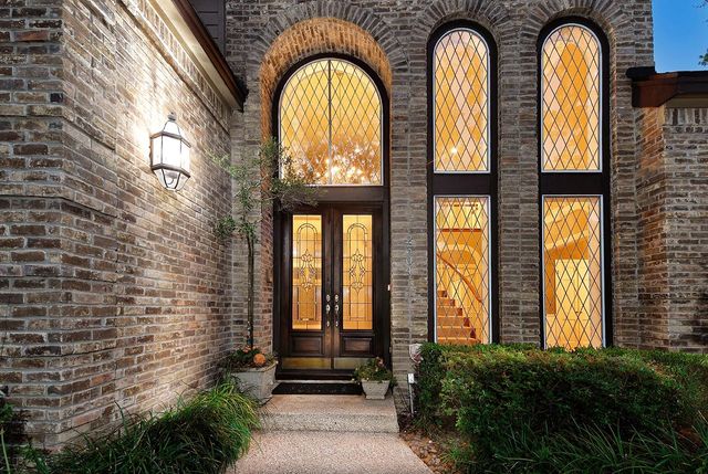 2504 Wild Wind Place, The Woodlands, TX 77380