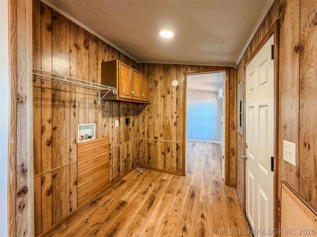 18029 W Sugar Hollow Road, Park Hill, OK 74451