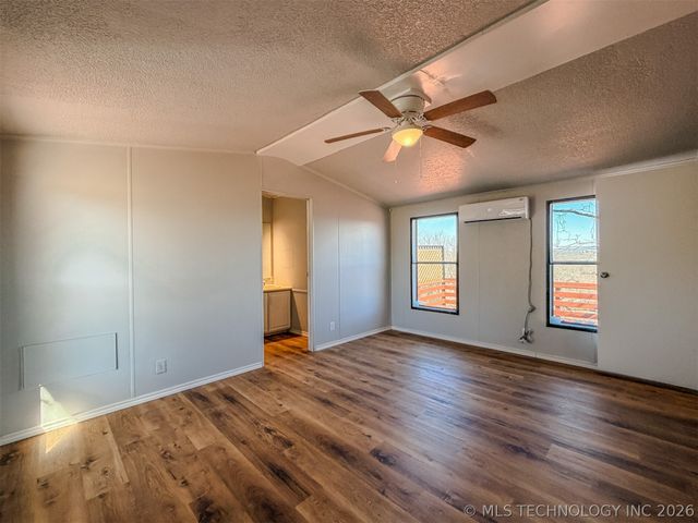 18029 W Sugar Hollow Road, Park Hill, OK 74451