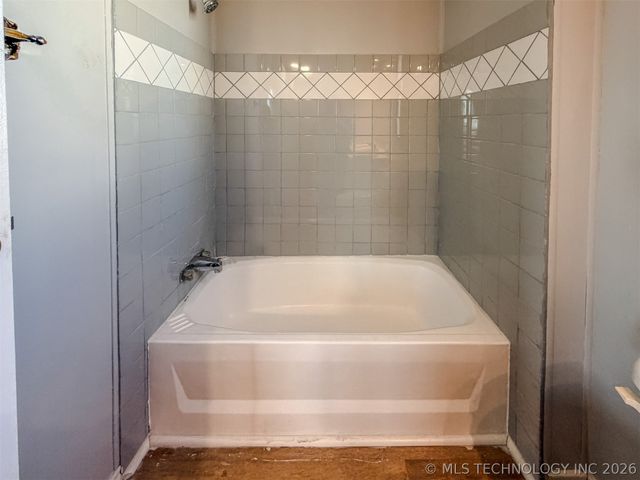 18029 W Sugar Hollow Road, Park Hill, OK 74451