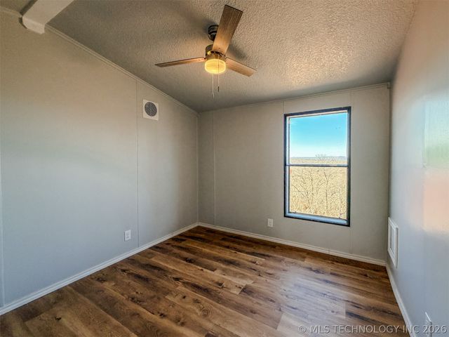 18029 W Sugar Hollow Road, Park Hill, OK 74451