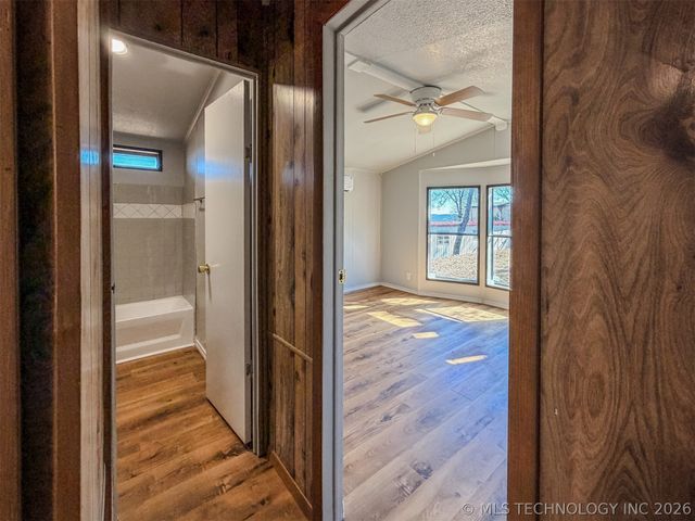 18029 W Sugar Hollow Road, Park Hill, OK 74451