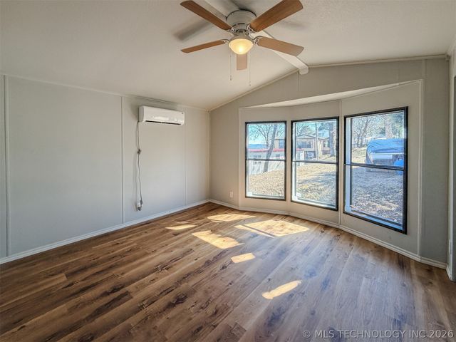 18029 W Sugar Hollow Road, Park Hill, OK 74451