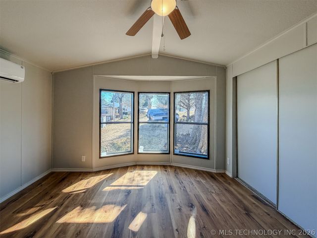 18029 W Sugar Hollow Road, Park Hill, OK 74451