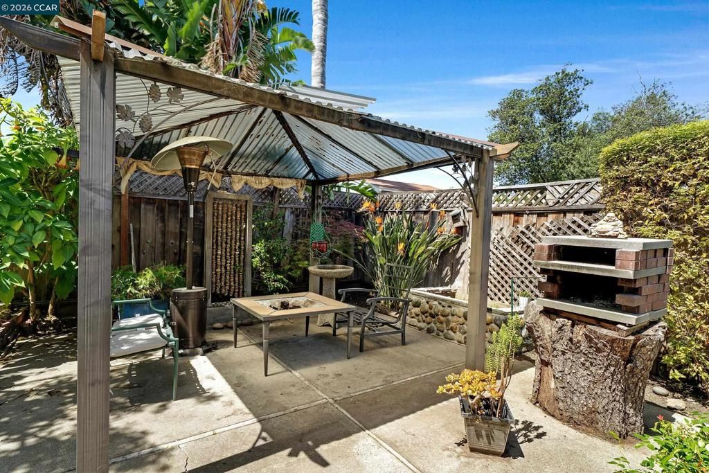 Image 29 of property listing at 17380 Via San Ardo, San Lorenzo, CA 94580