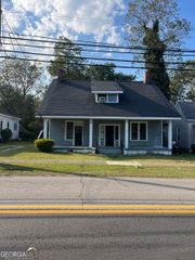 92 Woodlawn Avenue, Winder, GA 30680