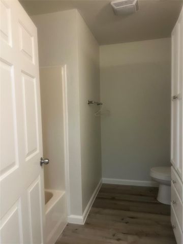 201 Castro ST, Thrall, TX 76578