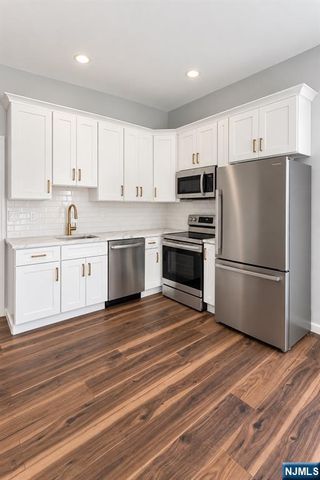 Anderson Anderson 3, Cliffside Park, NJ 07010