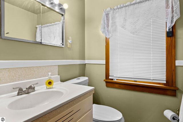 8952 S Kasson Street, Cedar, MI 49621