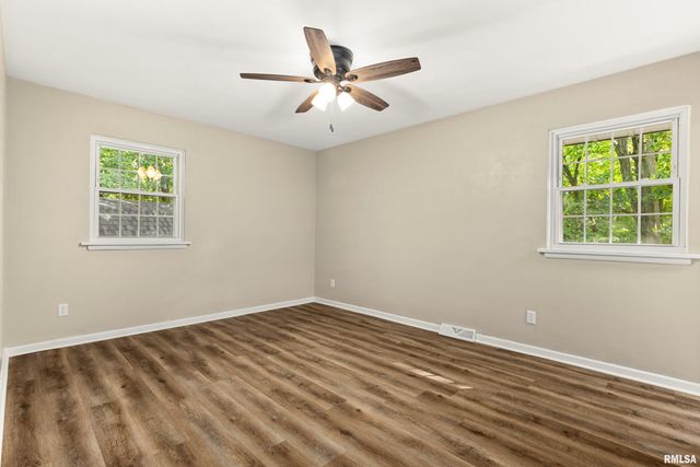 5127 N KAREN Court, Peoria, IL 61615