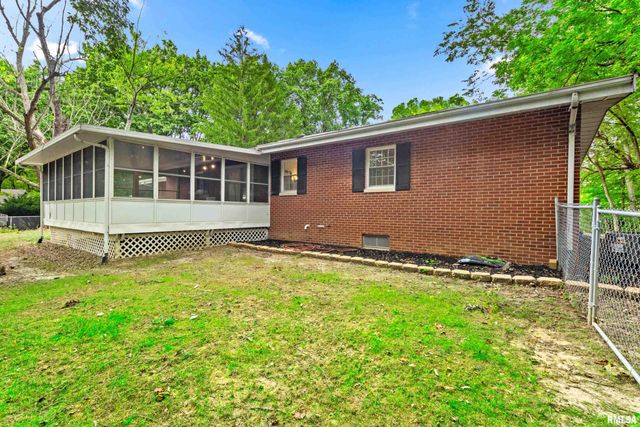 5127 N KAREN Court, Peoria, IL 61615