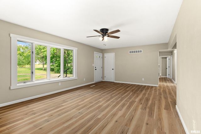 5127 N KAREN Court, Peoria, IL 61615