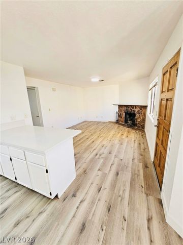 1113 North Buffalo Drive 201, Las Vegas, NV 89128