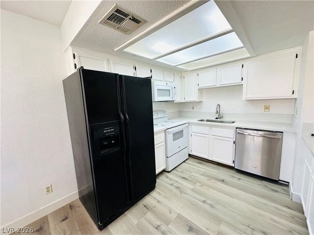 1113 North Buffalo Drive 201, Las Vegas, NV 89128