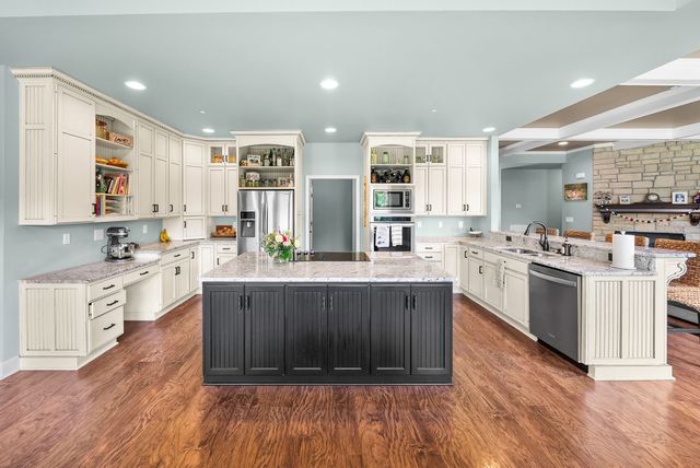 2447 Pleasant View Rd, Pleasant View, TN 37146