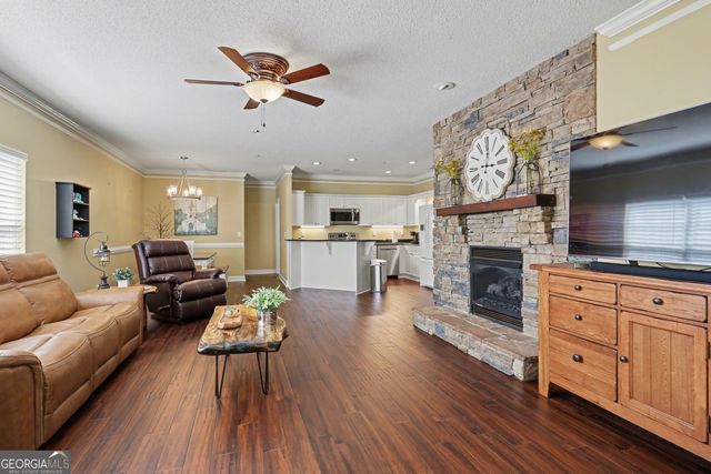 146 Gleneagle Court 202, Clayton, GA 30525