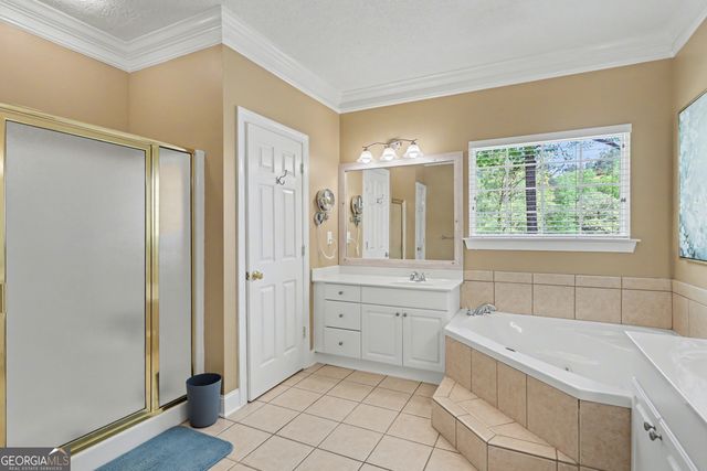 146 Gleneagle Court 202, Clayton, GA 30525