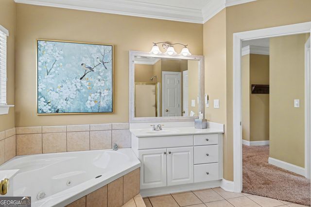 146 Gleneagle Court 202, Clayton, GA 30525