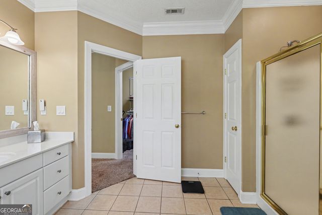 146 Gleneagle Court 202, Clayton, GA 30525