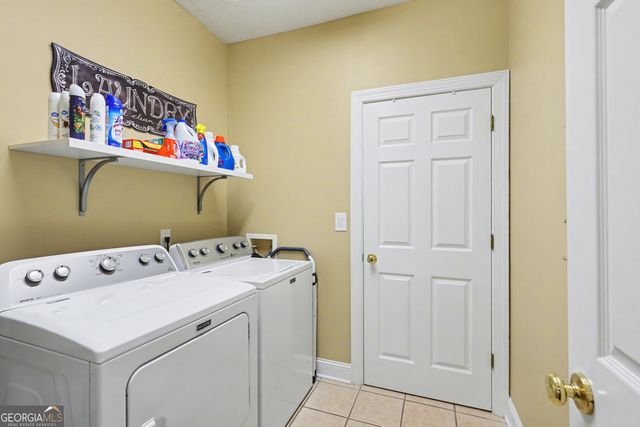 146 Gleneagle Court 202, Clayton, GA 30525