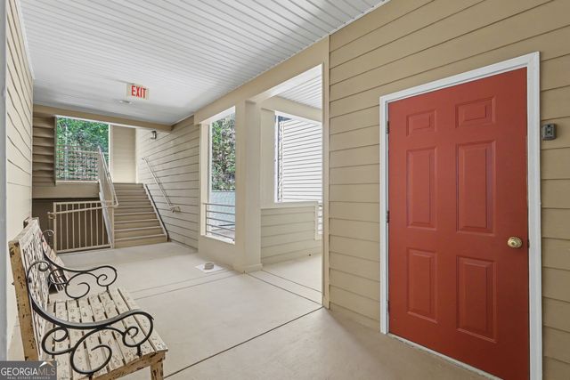 146 Gleneagle Court 202, Clayton, GA 30525
