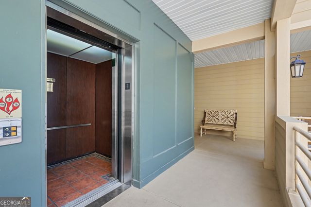 146 Gleneagle Court 202, Clayton, GA 30525