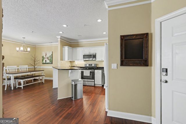 146 Gleneagle Court 202, Clayton, GA 30525