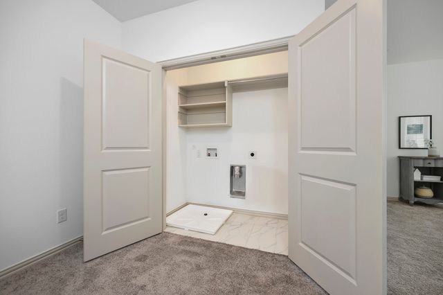 425 Parkside Drive, Argyle, TX 76226