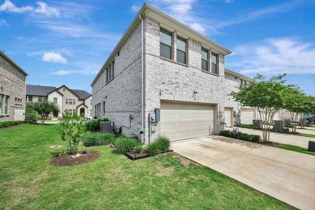 425 Parkside Drive, Argyle, TX 76226