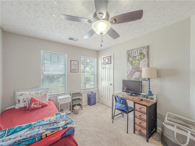 2990 Hampton Valley Drive, Loganville, GA 30052