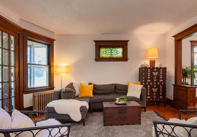 928 Linwood Avenue, Saint Paul, MN 55105