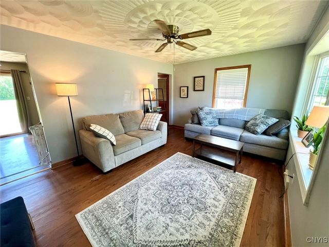 228 Fairway Drive, New Hartford, NY 13413