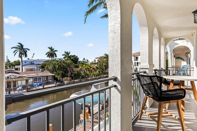 3055 Waterside Circle, Boynton Beach, FL 33435