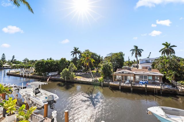 3055 Waterside Circle, Boynton Beach, FL 33435