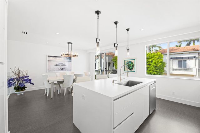 3055 Waterside Circle, Boynton Beach, FL 33435