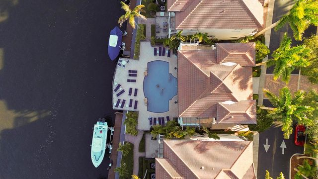 3055 Waterside Circle, Boynton Beach, FL 33435