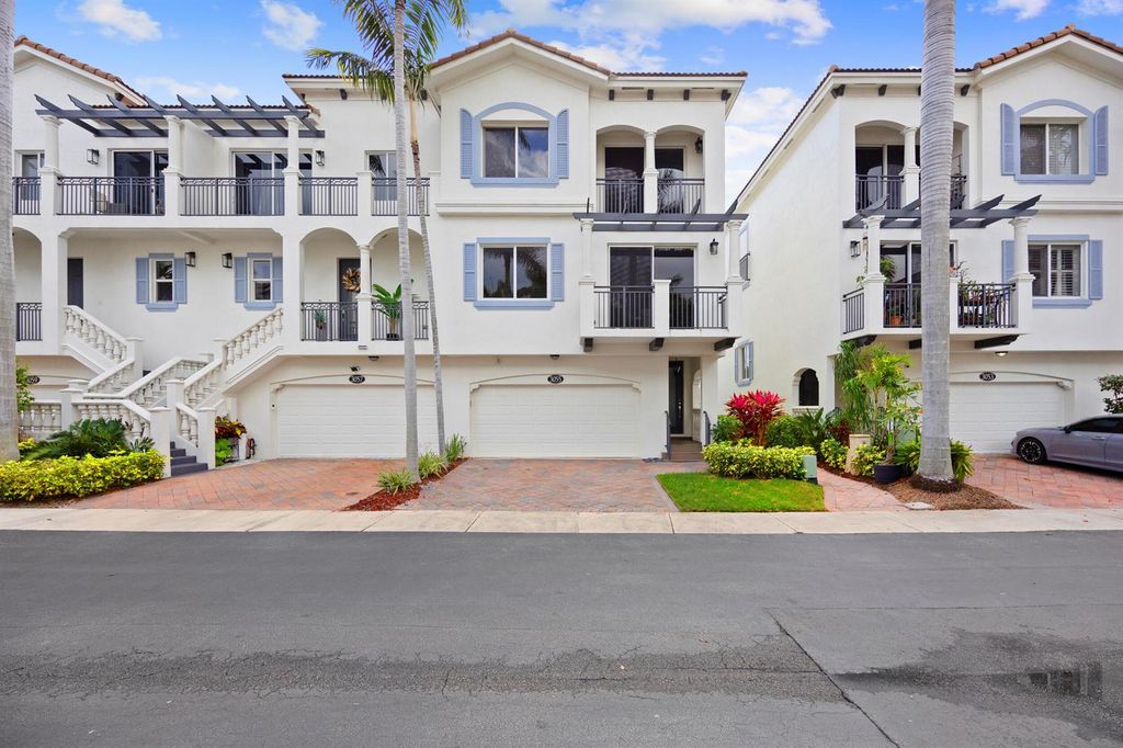3055 Waterside Circle, Boynton Beach, FL 33435