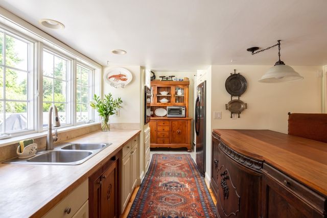 146 Calef Highway, Barrington, NH 03825