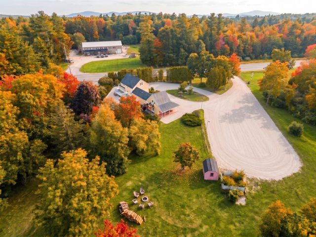 146 Calef Highway, Barrington, NH 03825