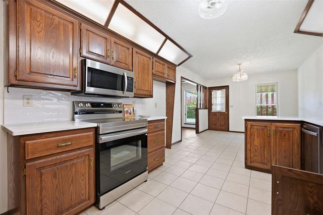 10141 S Land Avenue, Oklahoma City, OK 73159