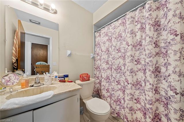 1111 SE 8th TER # 3B, Cape Coral, FL 33990