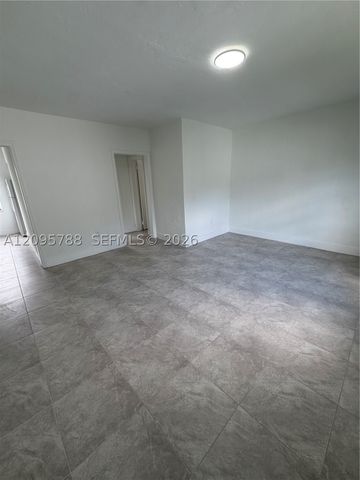 558 SW 7th St 8, Miami, FL 33130