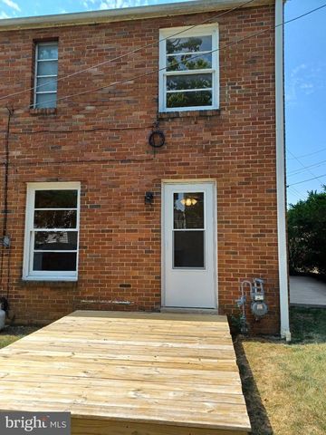 220 E WHITLOCK AVE, Winchester, VA 22601