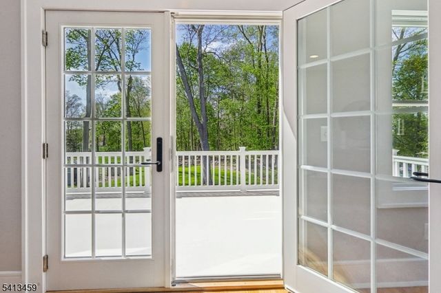 110 Elmwood Rd, Verona Twp., NJ 07044