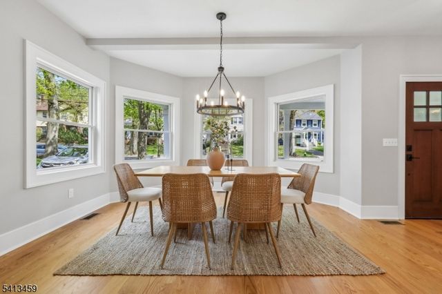 110 Elmwood Rd, Verona Twp., NJ 07044