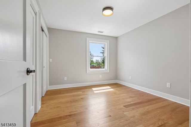 110 Elmwood Rd, Verona Twp., NJ 07044