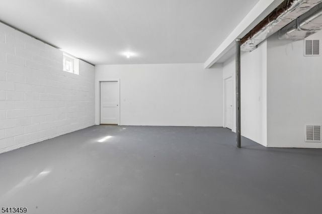 110 Elmwood Rd, Verona Twp., NJ 07044